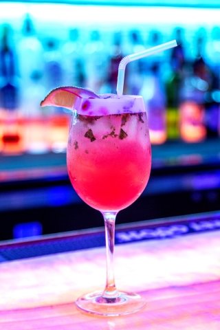 bar